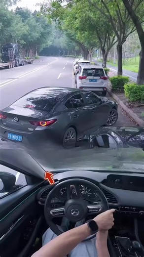 Learn Car with me on Instagram: "Front-In Parallel Parking Trick #carhacks #drivingreview #knowledge #tips"