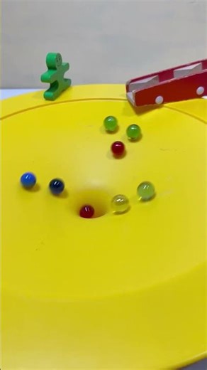 Watch the Marbles Battle to the End! #marblerun #marblesrace #marblerace