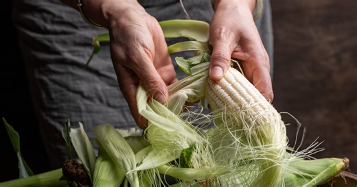 Brilliant Corn Shucking Hack Is Nothing Short of Life-Changing