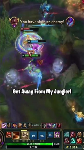 Get Away From My Jungler!🔥#leagueoflegends #gnar #gnarclips #shorts