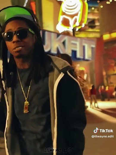 Chris Brown - Loyal ft. Lil Wayne, Tyga