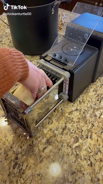 ChickenTurtle 🐓🐢 (@chickenturtle00)’s videos with original sound - ChickenTurtle 🐓🐢