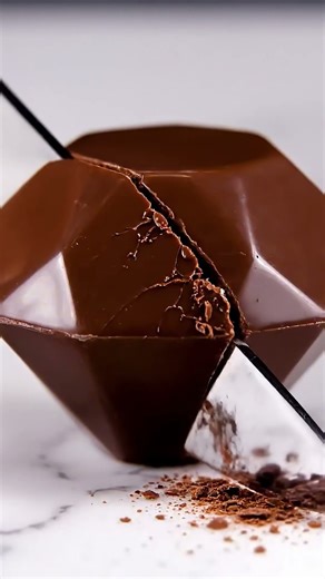 [4K] Chocolate Diamond Sculpture