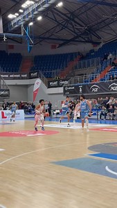 3️⃣. kwartę kończymy z wynikiem 6️⃣4️⃣:5️⃣5️⃣. Walczymy do końca!😮‍💨 #Lublin #Lubelskie #plkpl #WeAreFamily🔴⚫️ | PGE Start Lublin