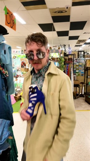 Relive all that’s retro at POP, our Trader Of The Week on 22-23 Kentish Town 🕺 Whether you’re a collector or just love a good rummage, POP is full of surprises. Which pieces would you take home? 👀 Thinking of getting a pitch of your own? Come in and have a chat with the team and see what’s available! 🌟 📍 Find us at Petticoat Emporium Folkestone, 17 Sandgate Road, CT20 1AL 🕙 Opening hours: Monday–Saturday: 10am – 5pm Sunday: 10am – 4pm We’re open 7 days a week — pop in and see what catches y