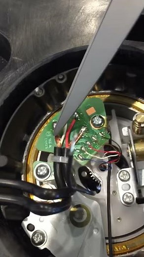 Quick video on self grounding Technics 1200