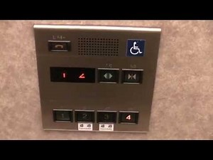 成田空港第1ターミナルのエレベーター