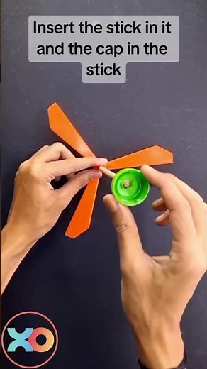 🌀 Genius DIY Hand Fan – No Motor, No Battery Needed! ⚡️ #shorts