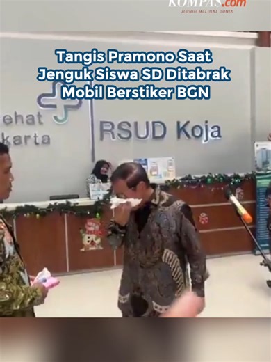 Gubernur DKI Jakarta Pramono Anung menangis usai menjenguk puluhan siswa SDN 01 Pagi Kalibaru, Cilincing, Jakarta Utara, yang tertabrak mobil berstiker Badan Gizi Nasional (BGN), Kamis (11/12/2025) pagi. Menurut Pramono, hingga kini, insiden itu menimbulkan 21 korban luka. Lima orang dirawat di RSUD Koja terdiri dari satu guru dan empat siswa, sementara 16 korban lainnya berada di RSUD Cilincing. Kepala SPPG Jakarta Utara Sahrul Gunawan Siregar mengatakan, mobil yang bertugas mendistribusikan pa