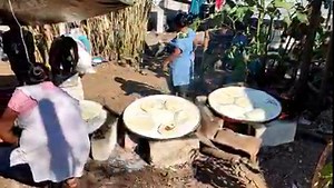 622K views · 12K reactions | Haciendo tortillas para que coman los músicos en la feria de la virgen en Tototepec Gro. | Arriba la Mixteca Oaxaca y Guerrero | Facebook