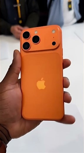 I Destroyed iPhone 17 Pro Max With a Hammer 😱 | Extreme Smash Test