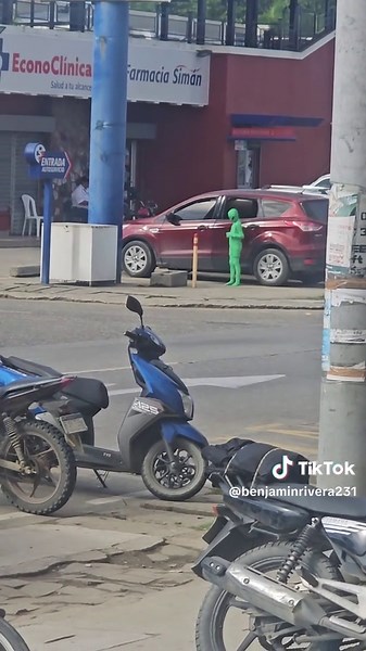 Los Marcianos Bailan y Cuentan Chistes Divertidos