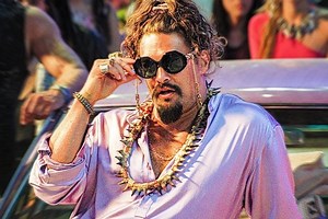 10 seriale de neratat în august: De la epopei istorice la thrillere politice și animații