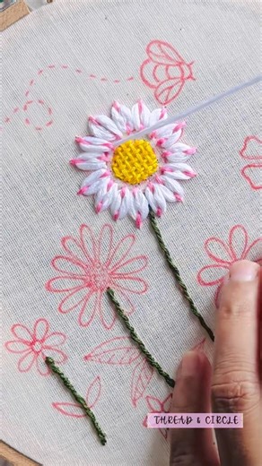 Cute Flower Embroidery 🌸🧵 | Easy Tutorial for Beginners #shorts