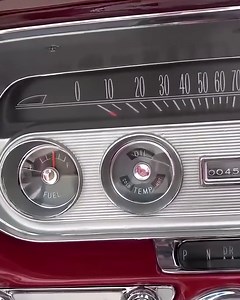 Open-top style: 1960 Bonneville