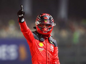 Carlos Sainz sings 'smooth operator' over team radio as he wins the 2023 Singapore GP