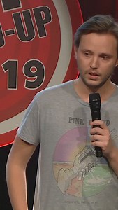 Billetter til onemanshow MODIG på www.nielsnorkjaer.dk 🎟🎤 | Niels Nørkjær