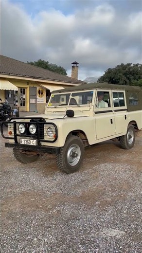 Land Rover Santana 109 Especial, un clásico hecho para durar