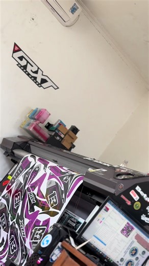 Grxt (@grxt_workhouse)’s videos with son original - Vibeyn 🎶