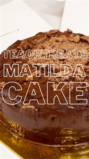 A big thank you to @Tea or Treats for the tea and treats 😁 Got the Matilda Cake we were looking for super shiok and chocolatey 😋 Plus some bonus Victoria Sandwiches and Gula Pandan Melaka cakes on the side. Washed it all down with some Teh Tarik 🔥 DM them to order and enquire OK! #supportHBB #sgfoodie #halalsg #fyp