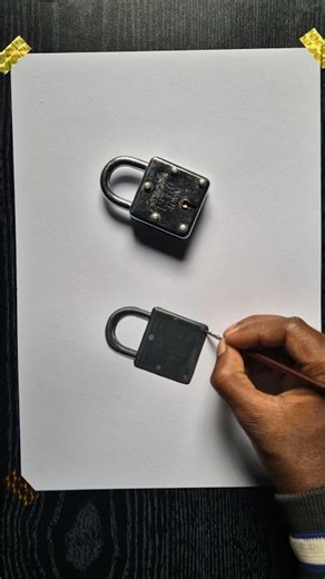Realistic key lock drawing #trendingshorts #shorts #realisticdrawing #realisticart
