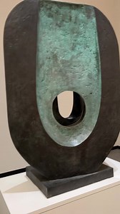 Today marks the birthday of Barbara Hepworth (1903–1975). She was a leading figure in the rise of British modernism and explored the geometric structure of natural forms. “Dual Form” is abstract while reminiscent of the ancient standing stones called "menhirs" near St. Ives, Cornwall, where the artist resided from 1939 until her death. 🪨 Barbara Hepworth (British, 1903–1975), “Dual Form,” 1965. Bronze; 76 × 54 × 24 1/2 in. Museum Purchase: Building Fund and Dayton Corporation Foundation, 70.21 