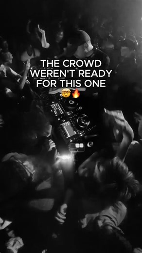 Space Laces x G Jones collab being played in London earlier this year 🔥 #spacelaces #gjones #eprom