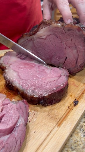 480K views · 3K reactions | What’s your favorite way to cook Prime Rib??? #HolidaySeason #primerib #fyp #foryou | Bama Grill Master | Facebook