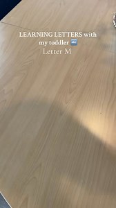 M is for … Monster 👹🩵 Such a fun interactive way to teach letters!! #learningforkids #toddlerlearning #momlife #fblifestyle #craftsforkids | Yaneliramirezg