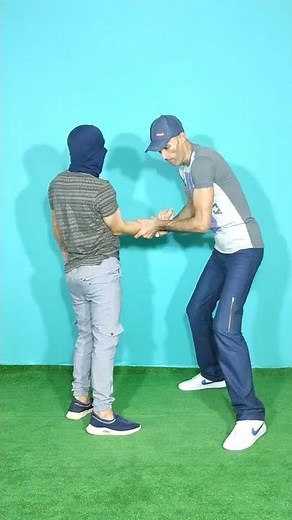 Self defense skills 2575