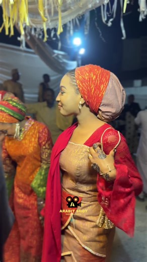 Arab Wedding Dance: Feel the Groove at Celebrations