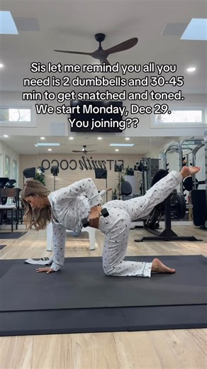 COURTENEY FISHER FITNESS on Instagram: "Winter Refresh starting 12/29! This 1 week reset/deload will pre is for the first 4-week challenge of 2026!!! The 4 week Transformation challenge is starting January 5th!!! Join us and start TODAY!! 🔗 in my bio to the method and challenge! #fitness #fitnessmotivation #fitnessjourney #fitnessreels #workoutmotivation pilates"