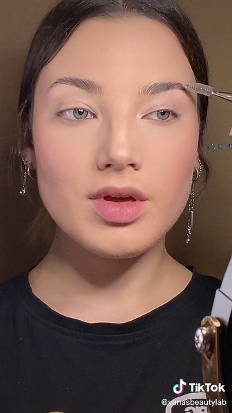 Celebrity Makeup Recreation: Get the Look of Dove Cameron