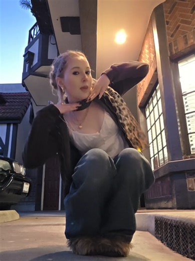 on baes phone @Cas #fein #panther #imy #olderandhotter #solvang | shorter but older and taller but younger