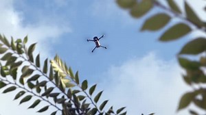 Tech Talk S01:E08 - Attack of the Drones, Plane Tech & Connected Car Hackings