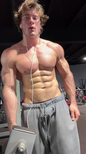 Banksy (@bamks)’s videos with original sound - wildnights