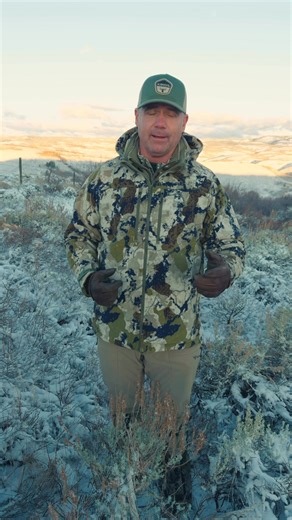 Kings Camo SHIFT SERIES: Engineered for the unpredictable nature and high-performance demands of whitetail hunting, the Shift Series adapts as fast as the conditions change.Shifting seasons bring fluctuating temps, sudden storms, and long sits in the stand. The Shift Series was built for those moments; delivering quiet, windproof protection without sacrificing comfort or mobility. Designed with versatile layering in mind, each piece integrates seamlessly into your whitetail system, keeping you f