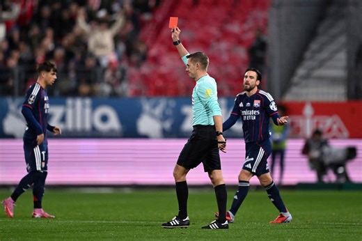 "Tu pourris le spectacle": Daniel Riolo milite pour une nouvelle manière de distribuer les cartons rouges en Ligue 1