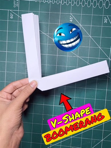 Creating a Paper V-Shape Boomerang: Step-by-Step Guide