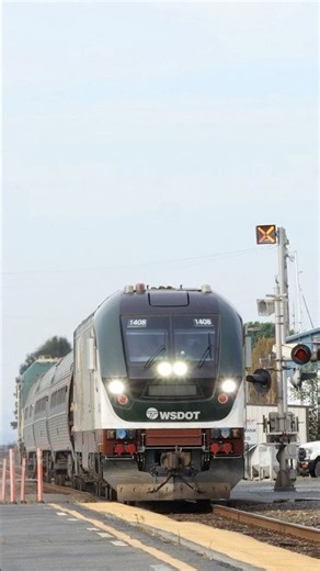 Amtrak Cascades 516 arrives at edmonds, washington!