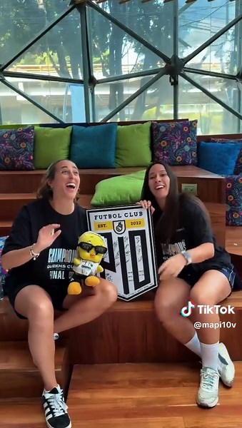 Celebrando la amistad con Carla Bartolomé en la gran final