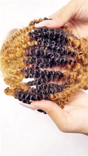 Obsessed with this 4C kinky curly texture 😍 Our Ombre Human Hair Bundle for Braiding gives your styles: ✨ Natural curls ✨ Beautiful color transition ✨ Full volume ✨ Authentic 4C texture Perfect for: • Braids • Loc extensions • Natural protective styles Made with real human hair by hohodreads. ✨March discounts live！Send us a message to learn more. 💌Whatsapp: 86 181 2270 7839 . . . . . #curlyendlocs #locssupplier #NaturalLocs #Dreadlocks #HandmadeLocs #CustomLocs #locjourney #softlocs #afrokinky