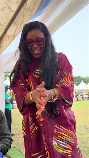Such a happy soul! She no dey joke with her husband sha ♥️♥️♥️♥️