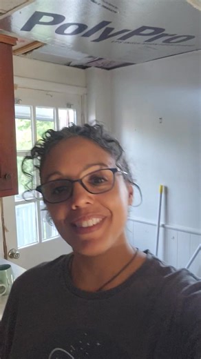 We closed, tenants are out and the clean out is beginning! We have big plans for this house, complete kitchen remodel, updated bathrooms, new floors, new roof, new deck and lots of landscaping! Here we go! | TreeHaus Homebuyers