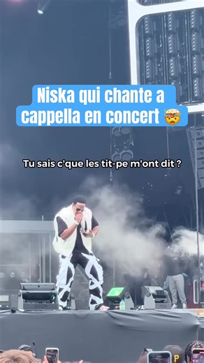 Niska chante a cappella en concert 🤯