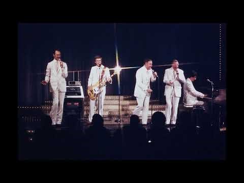 The Cathedrals - How Great Thou Art (Live 1980)