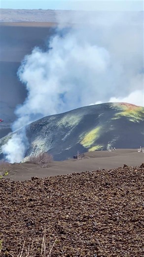 Hi Kīlauea 🫶🏼🌋🧡 She’s just resting 😴 I’m up here today for a little hike (June 24th)