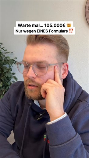 105.000€ ?! 😳💶 … zusätzliche Rente im Alter - und das nur durch die Anrechnung von Kindererziehungszeiten! Viele Eltern wissen nicht, dass ihnen für jedes Kind zusätzliche Rentenpunkte zustehen. Diese können deine gesetzliche Rente spürbar erhöhen 📈 Genau hier kommt das Formular V0800 ins Spiel - damit kannst du Kindererziehungszeiten bei der Deutsche Rentenversicherung anerkennen lassen 👨‍👩‍👧‍👦 Warum das so wichtig ist? Weil fehlende Rentenpunkte dich über die Rentenphase schnell zigtaus