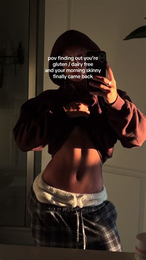 I struggled with bloating FOR SO LONGGGG. TIL I found the cause #cleaneating #glutenfree #dairyfree #bloating