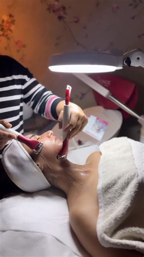 Sara Salon and Spa / Services on Instagram: "Gorgeous @zainabmazharofficial came in for a facial and left absolutely glowing ✨ Healthy skin, real results 🤍"